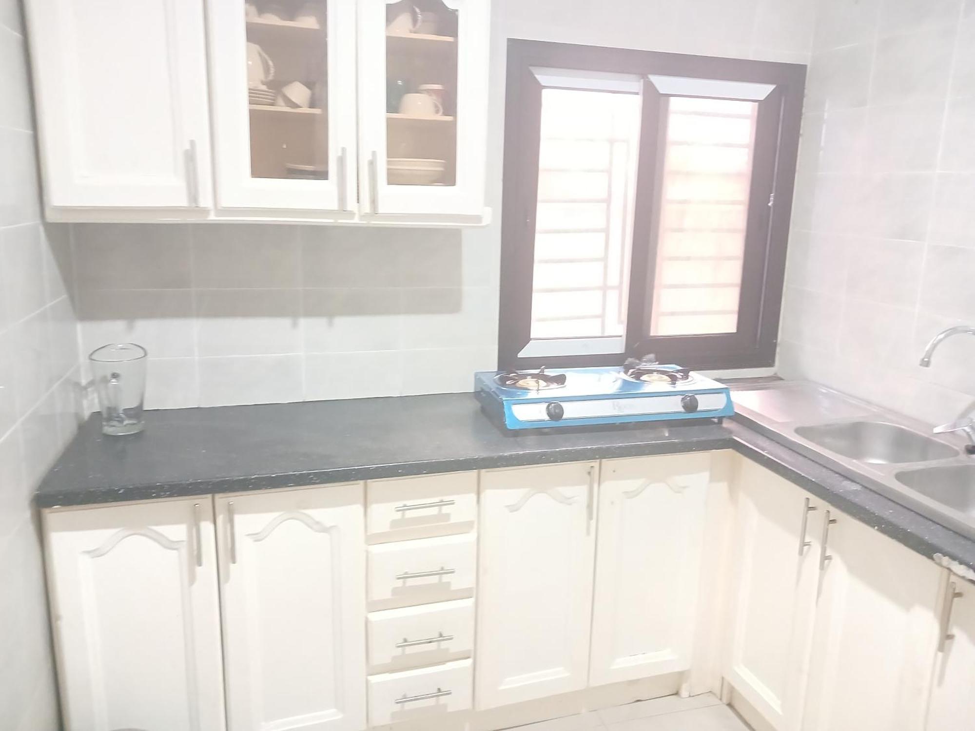 Mb Properties - Brufut Garden Apartments Ngoại thất bức ảnh