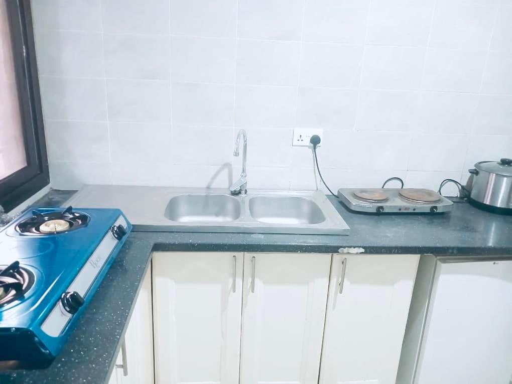 Mb Properties - Brufut Garden Apartments Ngoại thất bức ảnh